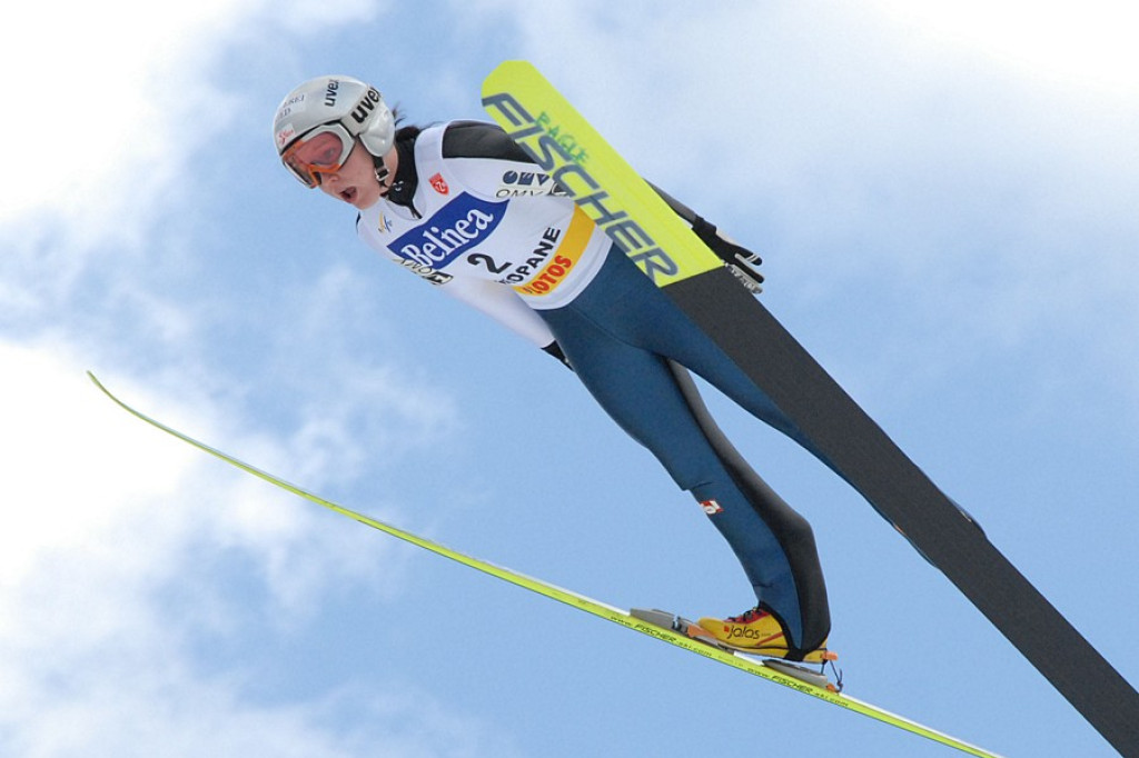 Mistrzostwa Świata Juniorów - skoki kobiet