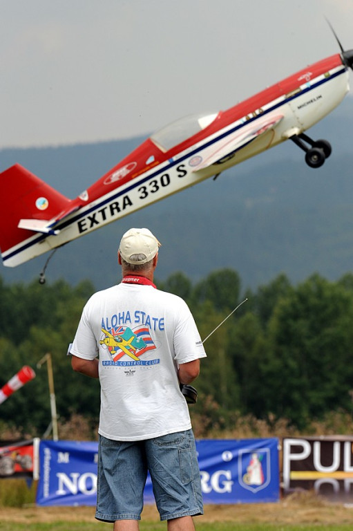 Modelarski AIR SHOW na nowotarskim lotnisku