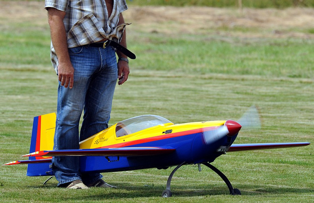 Modelarski AIR SHOW na nowotarskim lotnisku