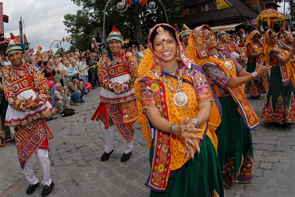 Parada z okazji XL Międzynarodowego Festiwali Folkloru Ziem Górskich
