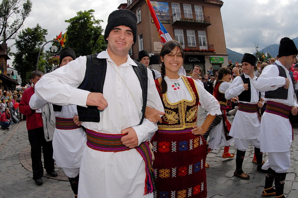 Parada z okazji XL Międzynarodowego Festiwali Folkloru Ziem Górskich