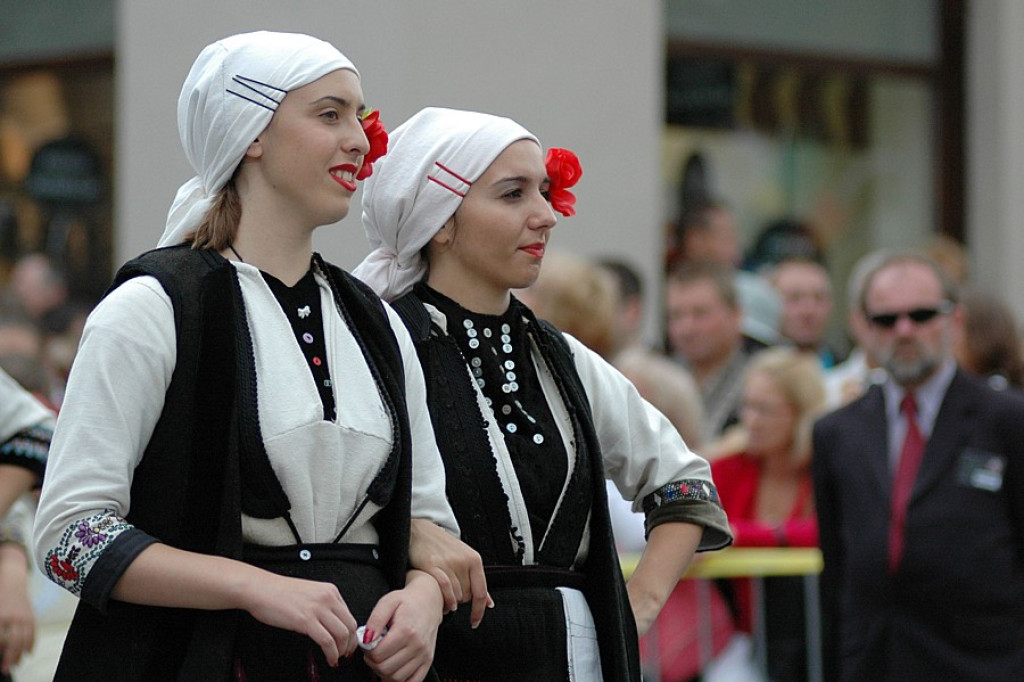 Parada z okazji XL Międzynarodowego Festiwali Folkloru Ziem Górskich