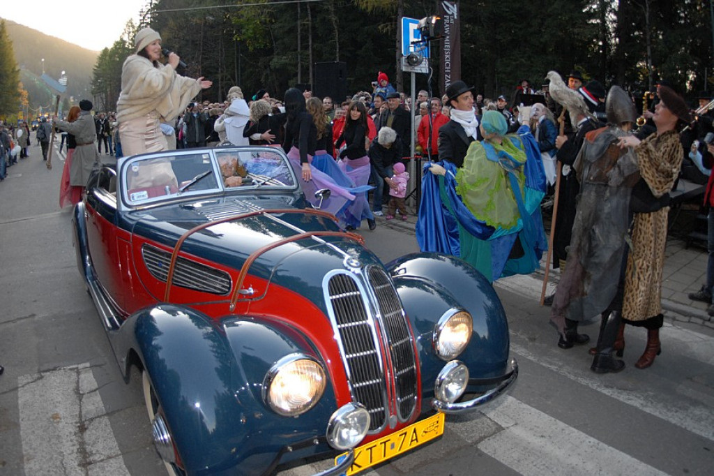 Korowód na 75 lat Zakopanego