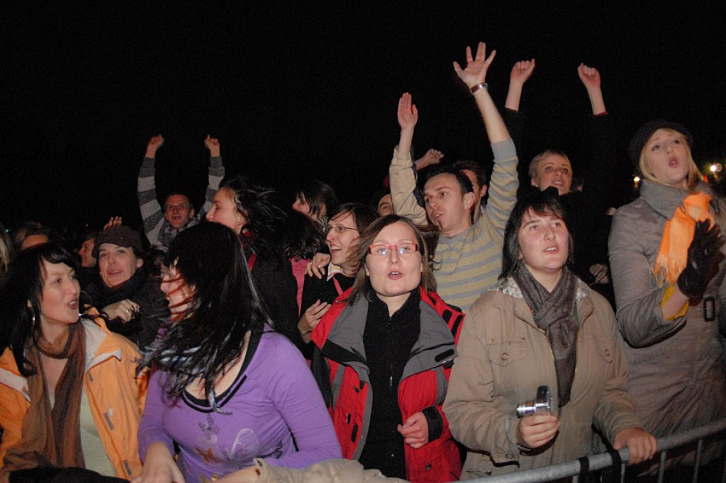 Koncert zespołu ZAKOPOWER na stadionie COS