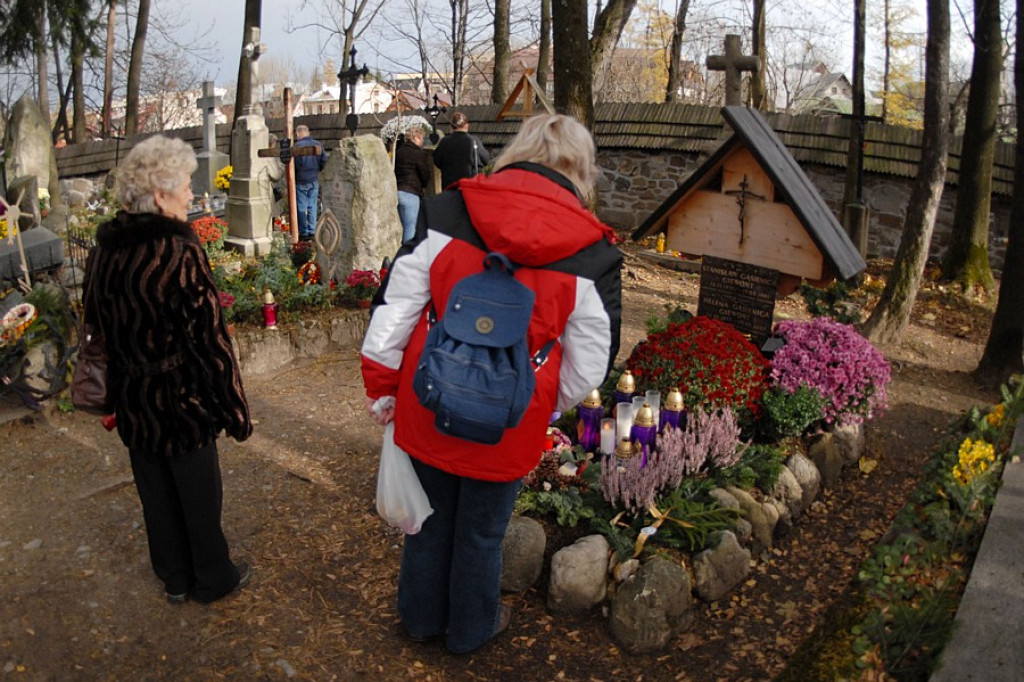 Święto Wszystkich Świętych na zakopiańskich cmentarzach