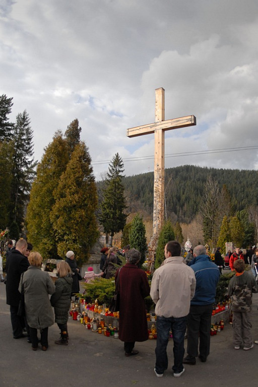 Święto Wszystkich Świętych na zakopiańskich cmentarzach
