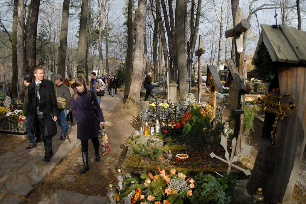 Święto Wszystkich Świętych na zakopiańskich cmentarzach