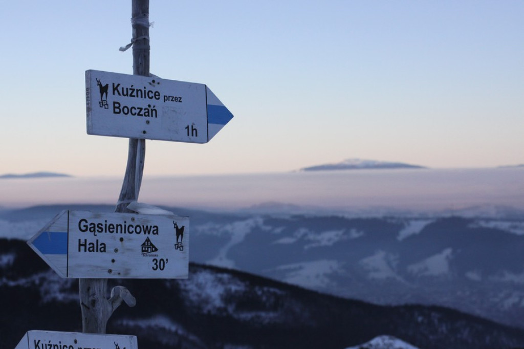 Słońce i księżyc nad Gąsienicową