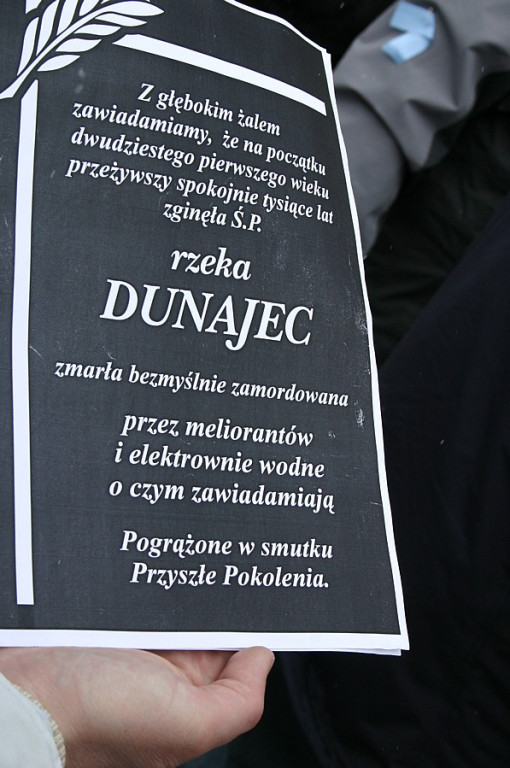 Z wędką na pikiecie