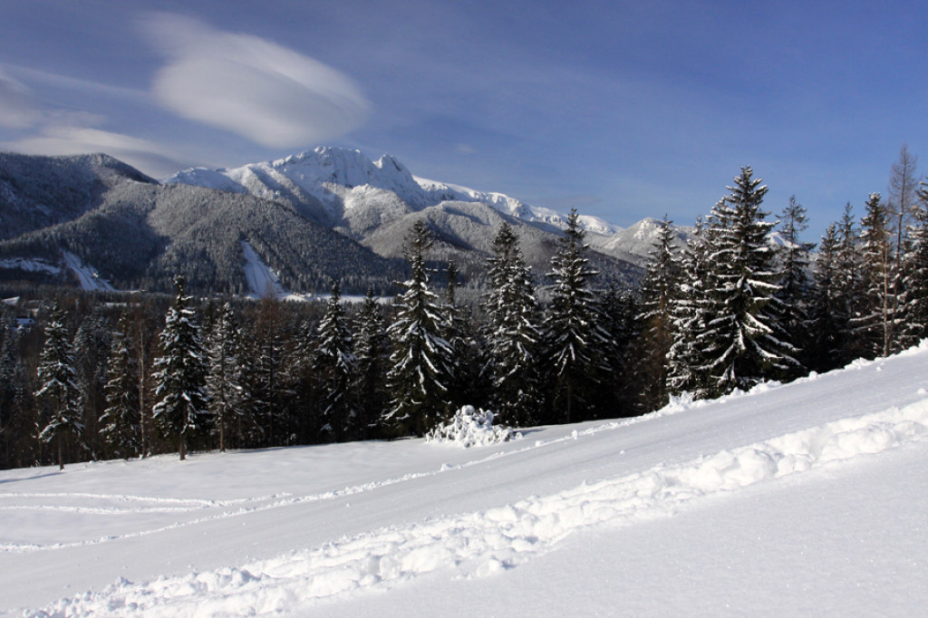 Tatry: Poranek ze słońcem
