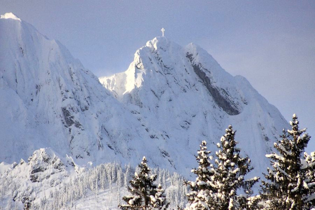 Tatry: Poranek ze słońcem