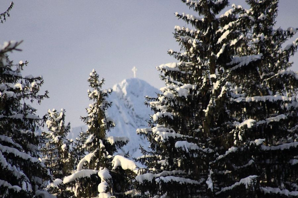 Tatry: Poranek ze słońcem