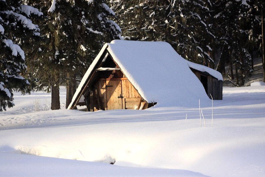 Tatry: Poranek ze słońcem