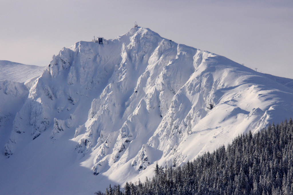 Tatry: Poranek ze słońcem