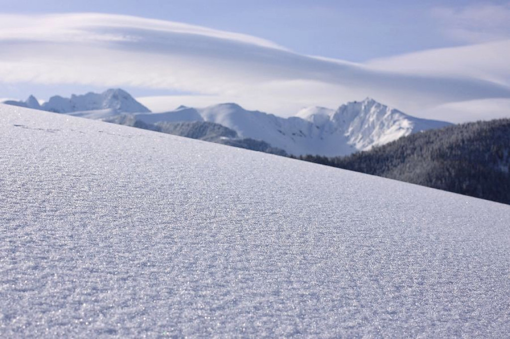 Tatry: Poranek ze słońcem