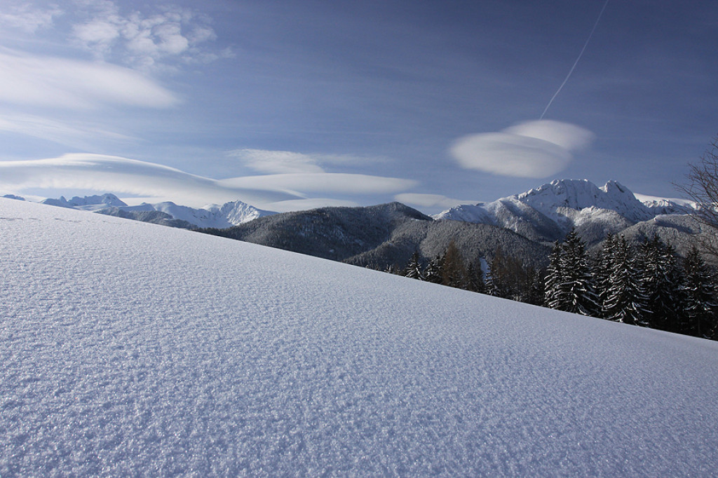 Tatry: Poranek ze słońcem