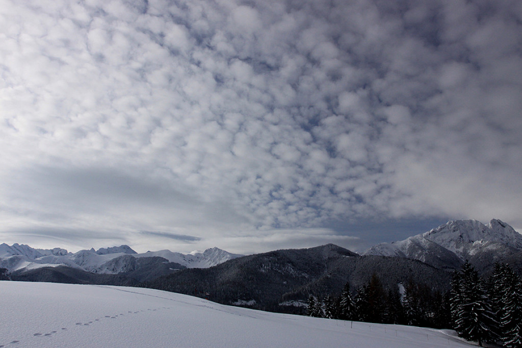Tatry: Poranek ze słońcem
