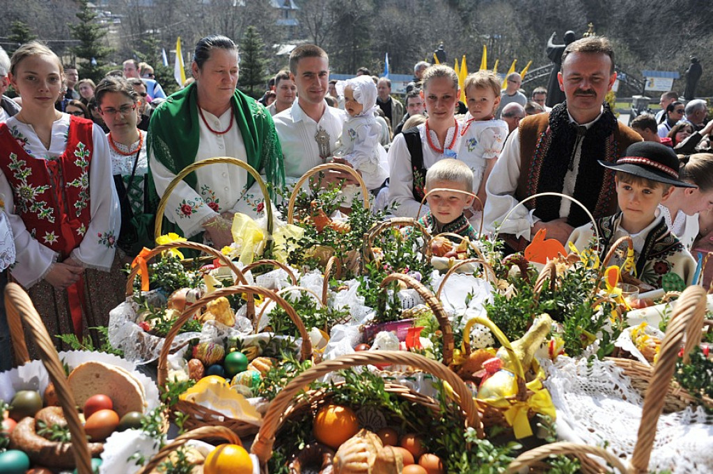 Wielka Sobota: Czas święcenia pokarmów