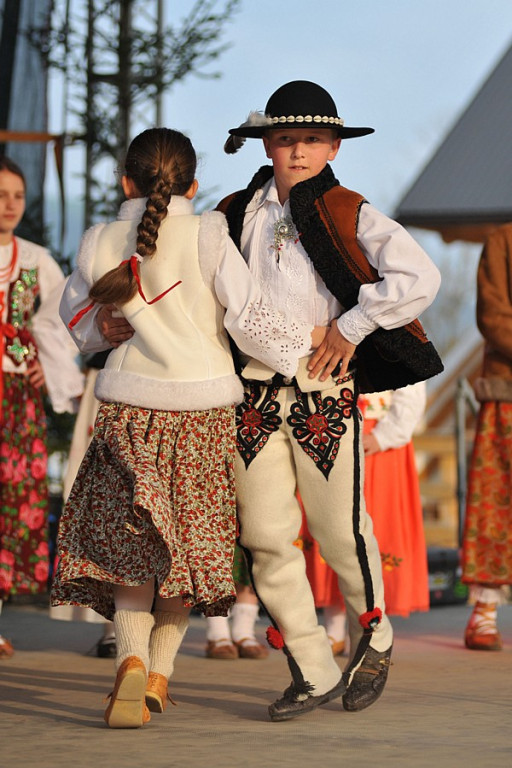 VII Festyn Gminny: Lindada - u zbiegu kultur