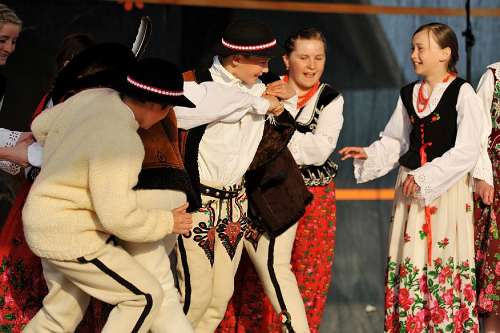 VII Festyn Gminny: Lindada - u zbiegu kultur
