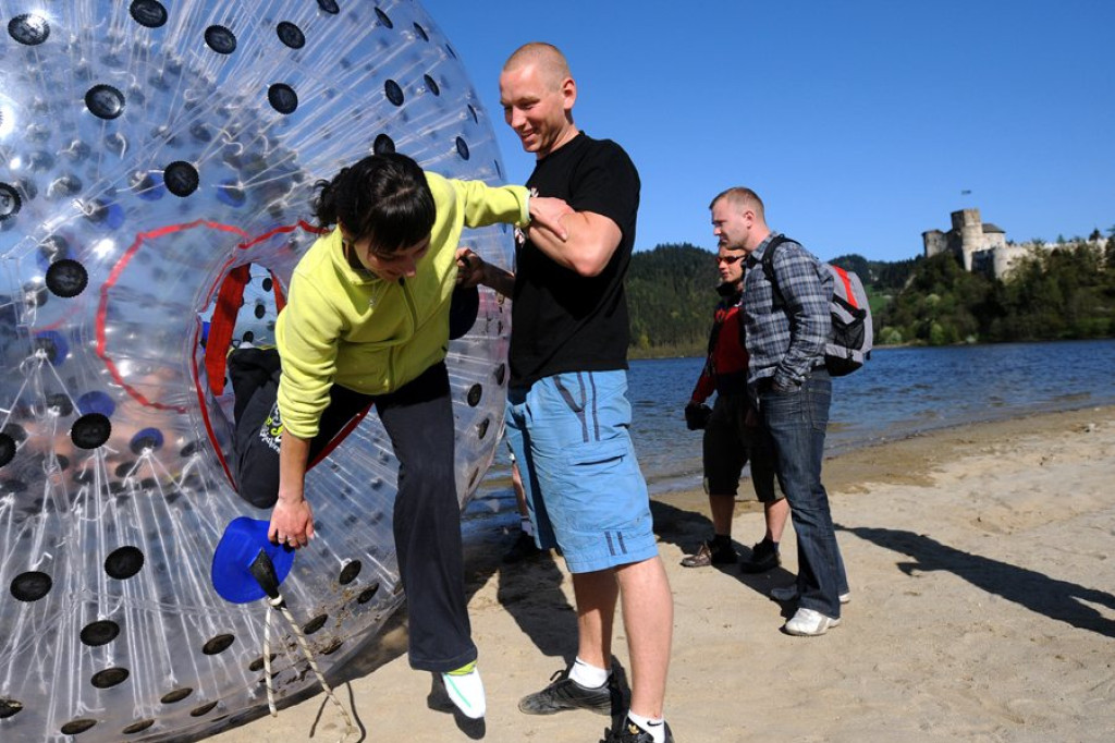 Wspomnienie majówki: Zorbing w Niedzicy