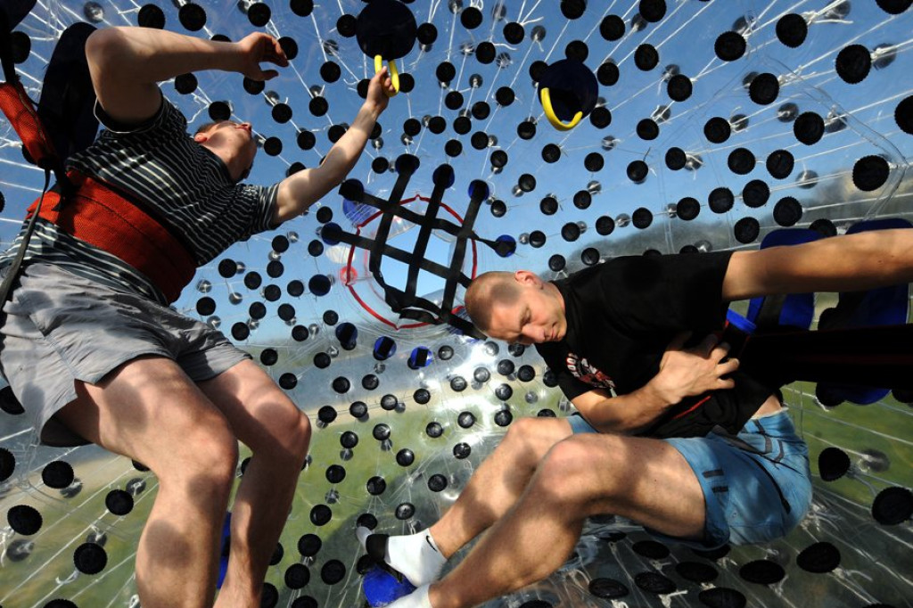 Wspomnienie majówki: Zorbing w Niedzicy