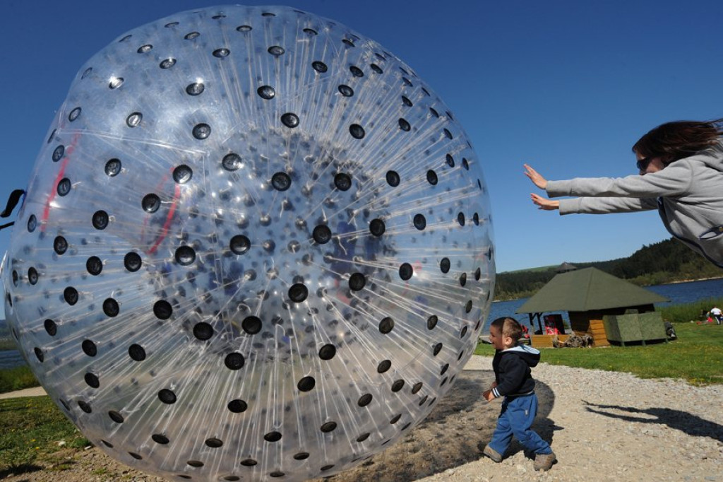 Wspomnienie majówki: Zorbing w Niedzicy