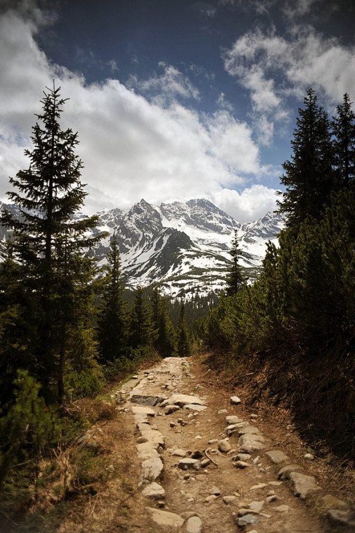 Wiosna powoli zdobywa Tatry
