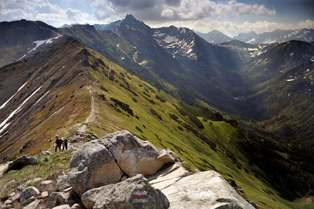 Tatry czekają na wakacyjnych turystów