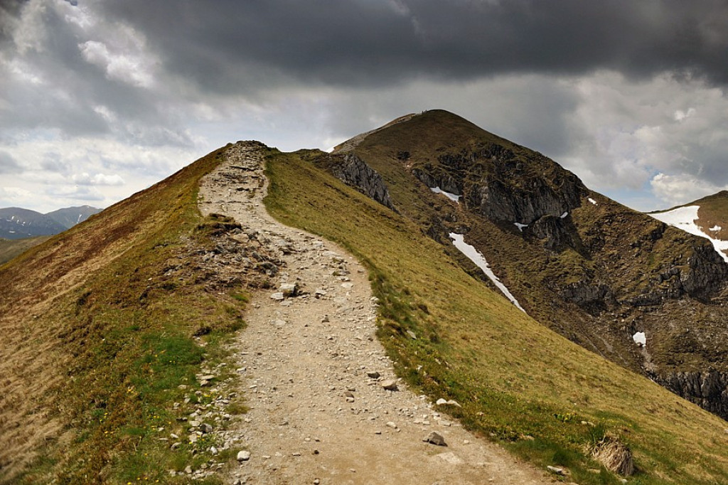 Tatry czekają na wakacyjnych turystów