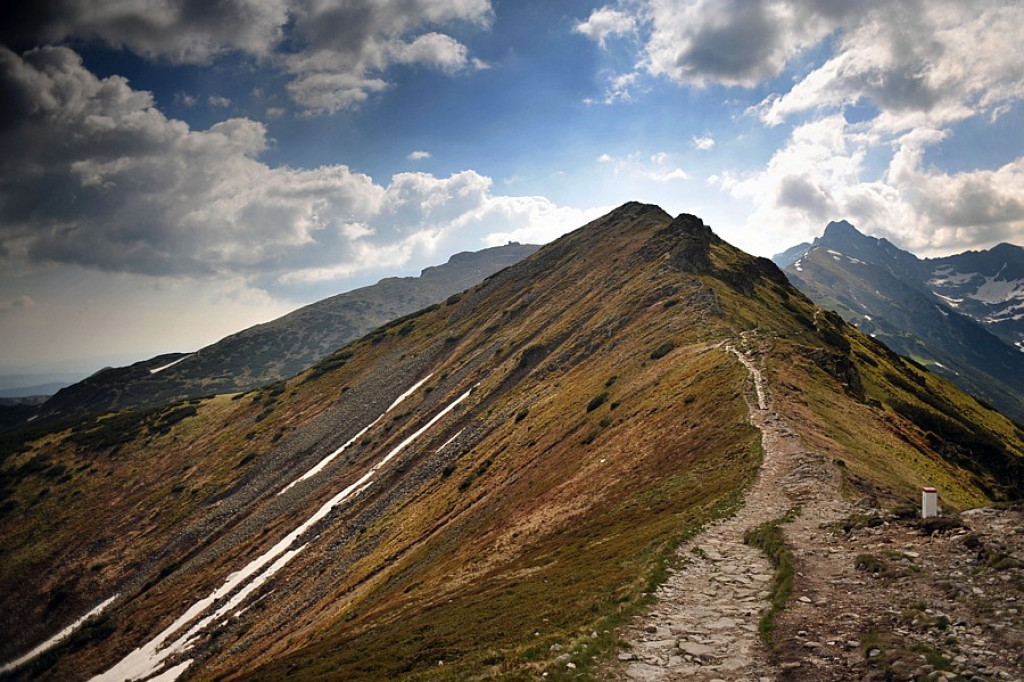Tatry czekają na wakacyjnych turystów