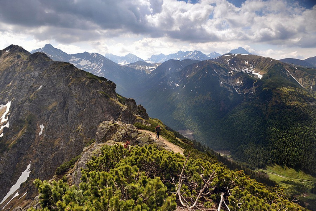 Tatry czekają na wakacyjnych turystów