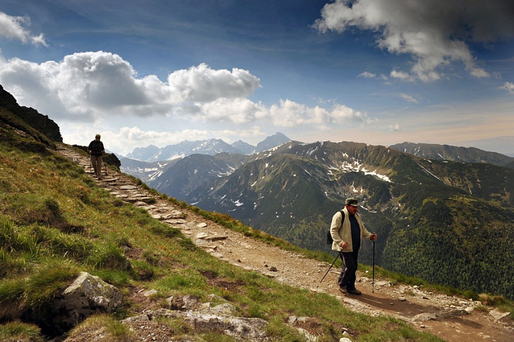 Tatry czekają na wakacyjnych turystów