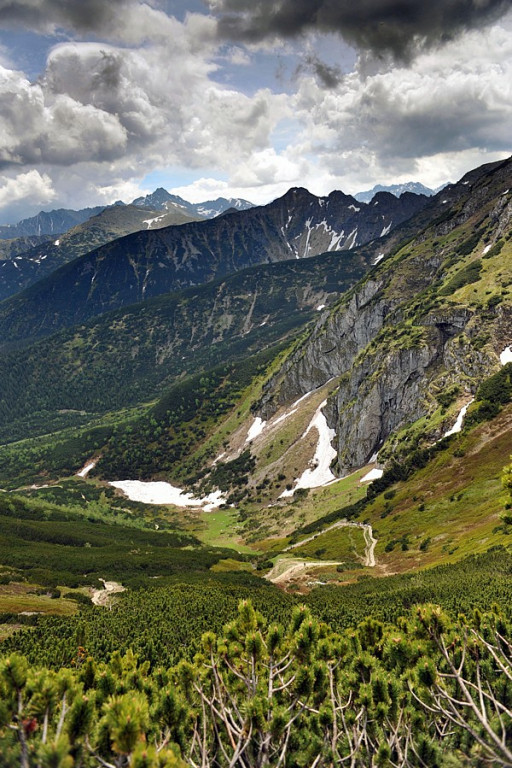 Tatry czekają na wakacyjnych turystów