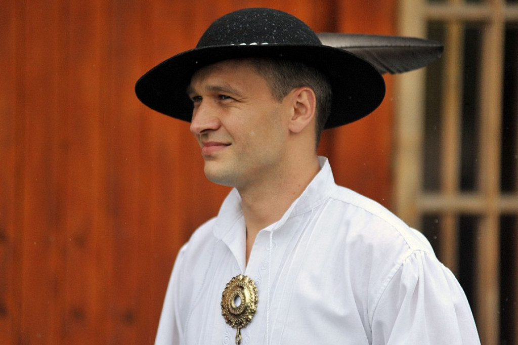 Rynias: Michał Żebrowski na ślubnym kobiercu
