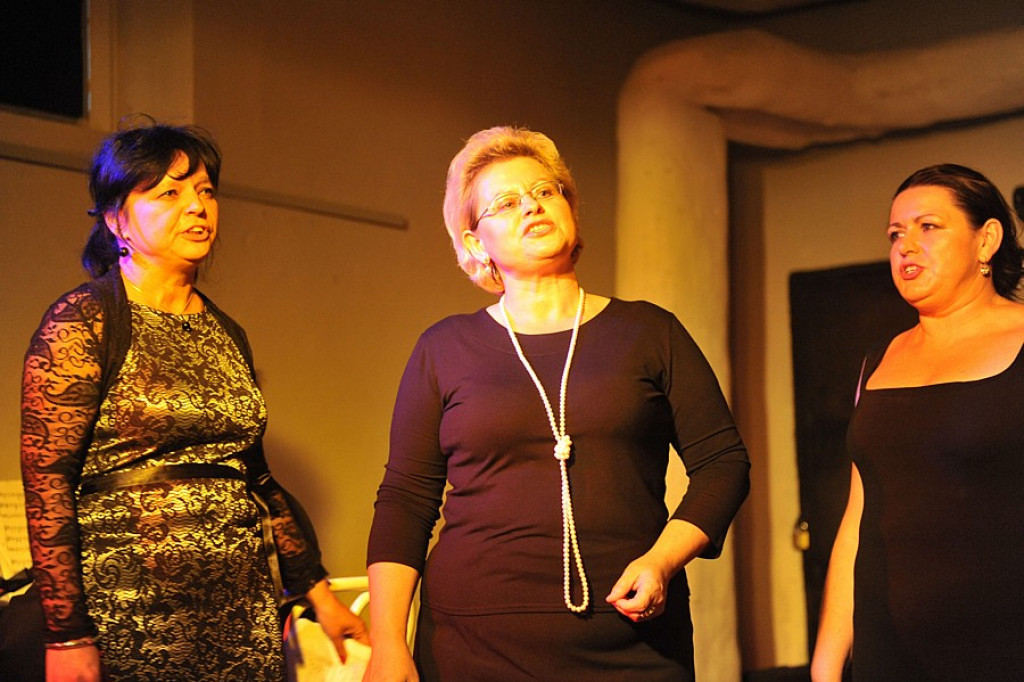 Fioletowa krowa wg Stanisława Barańczaka