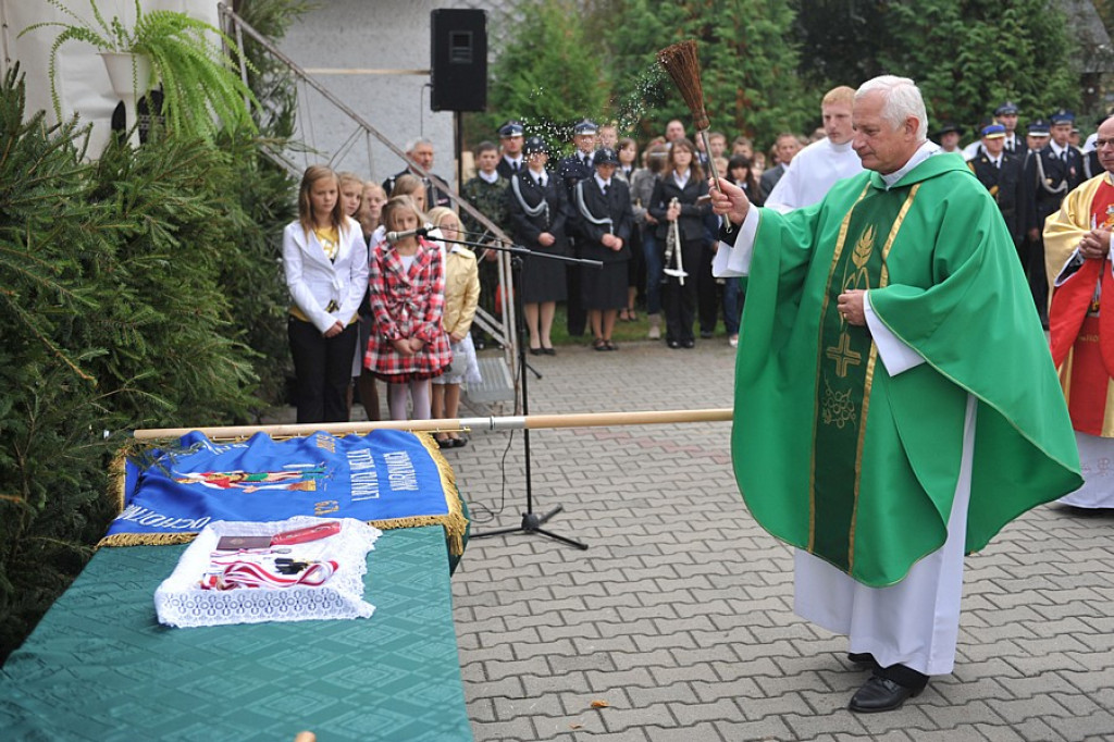 OSP Lipnica Wielka - Murowanica z nowym sztandarem