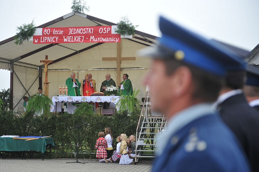 OSP Lipnica Wielka - Murowanica z nowym sztandarem