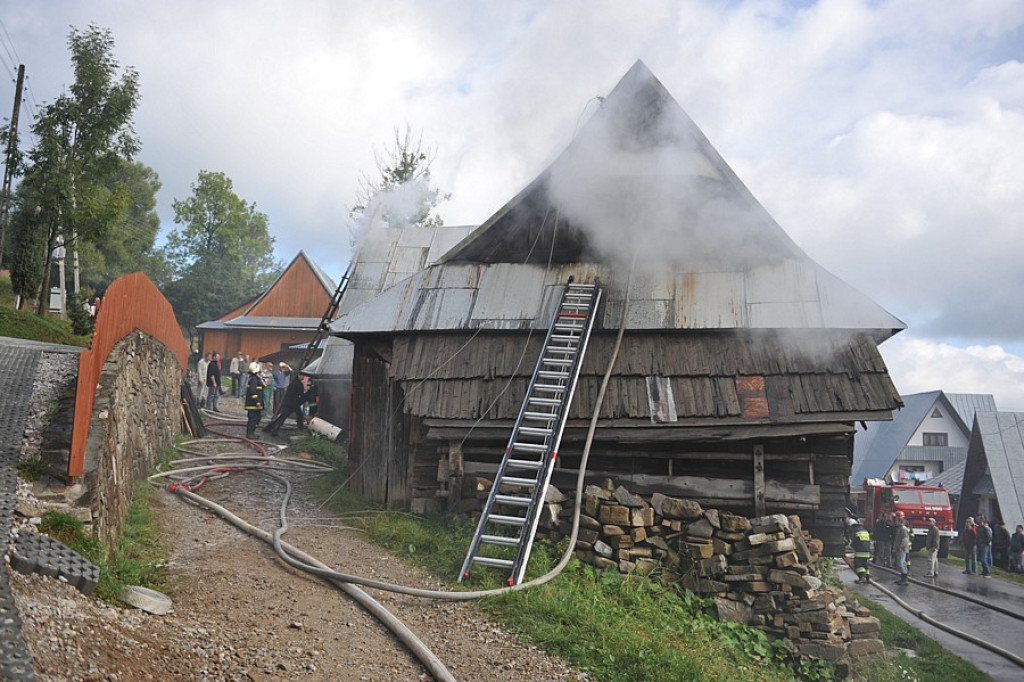 Brzegi: Pożar domu