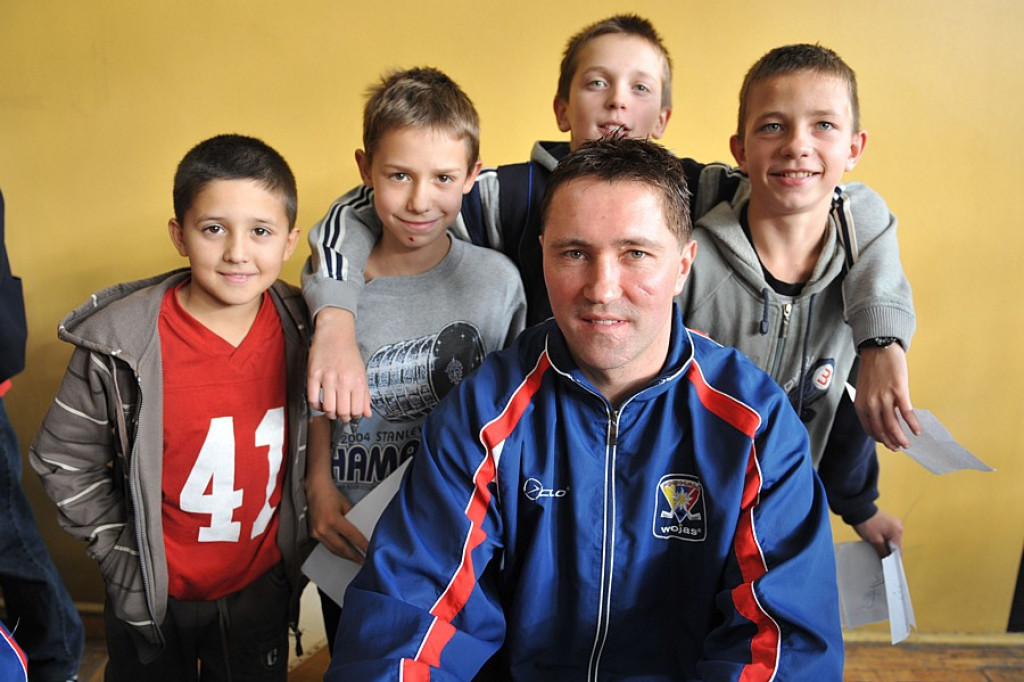 Hokeiści w Szkole Podstawowej we Frydmanie