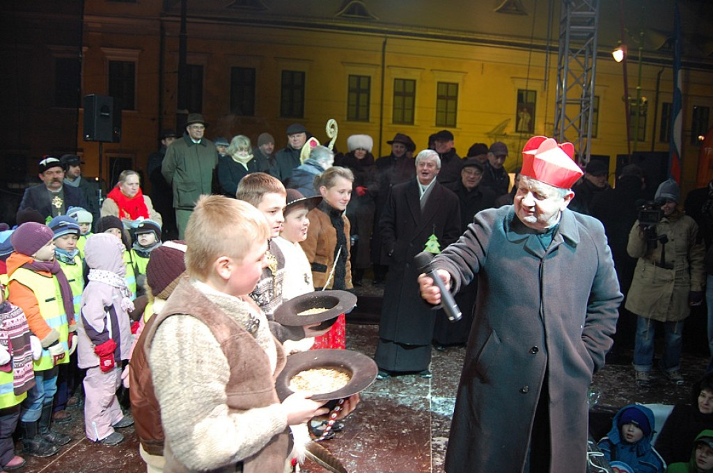Choinka od górali pod Oknem Papieskim