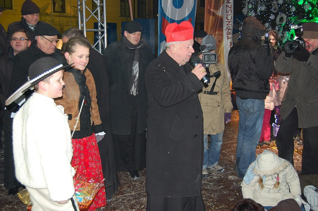 Choinka od górali pod Oknem Papieskim