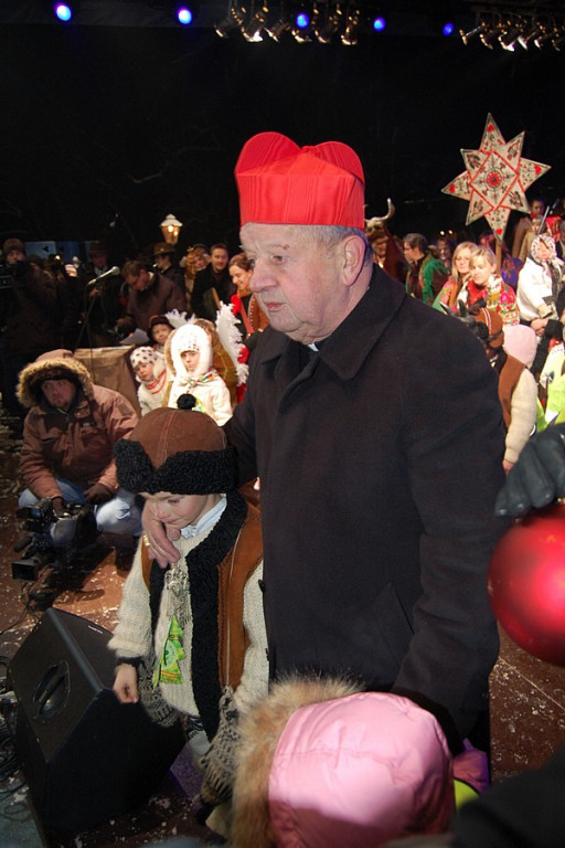Choinka od górali pod Oknem Papieskim