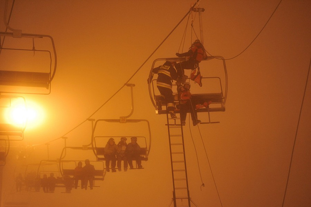 Rusin Ski: Nocna akcja ewakuacyjna narciarzy
