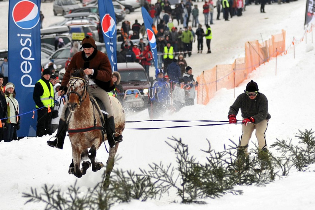 Parada Gazdowska i Kumoterska Gońba w Bukowinie