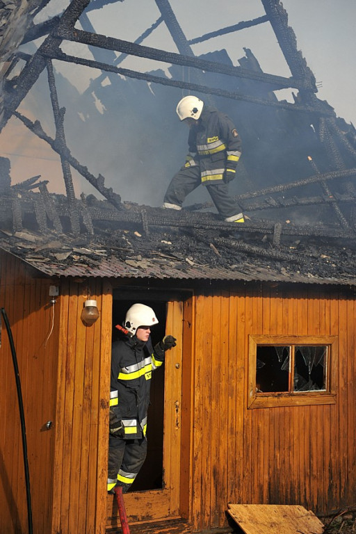Pożar pustostanu na Antałówce