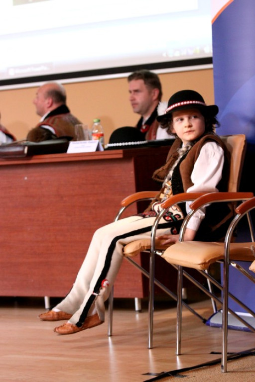 Gorąca dyskusja na ekonomicznym sympozjum