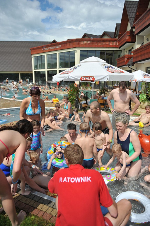 Dzieciaki opanowały baseny