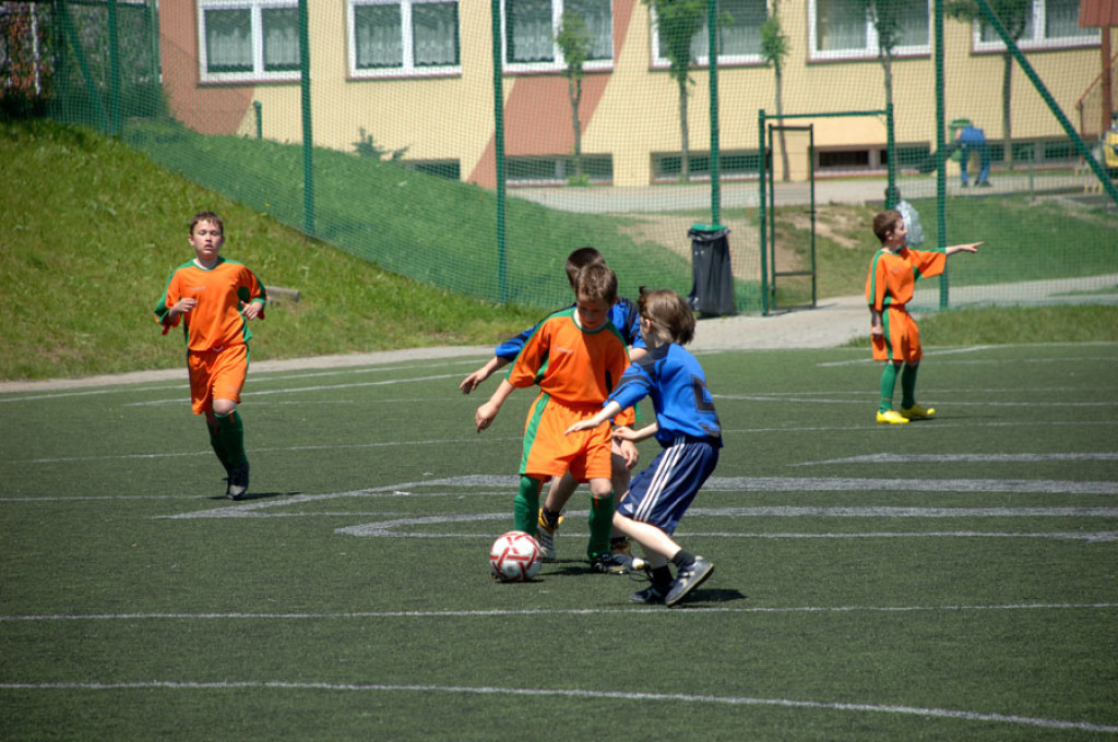 Z podwórka na stadion