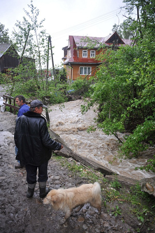 Katastrofa w Sromowcach. Woda znów groźna
